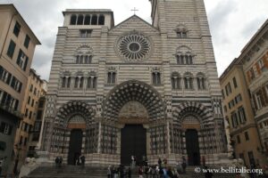 Façade de la cathédrale de Gênes