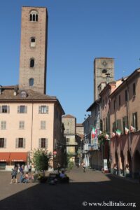 Piazza Duomo à Alba