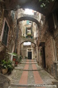 borgo-medioevale-carugi-dolceacqua_4839